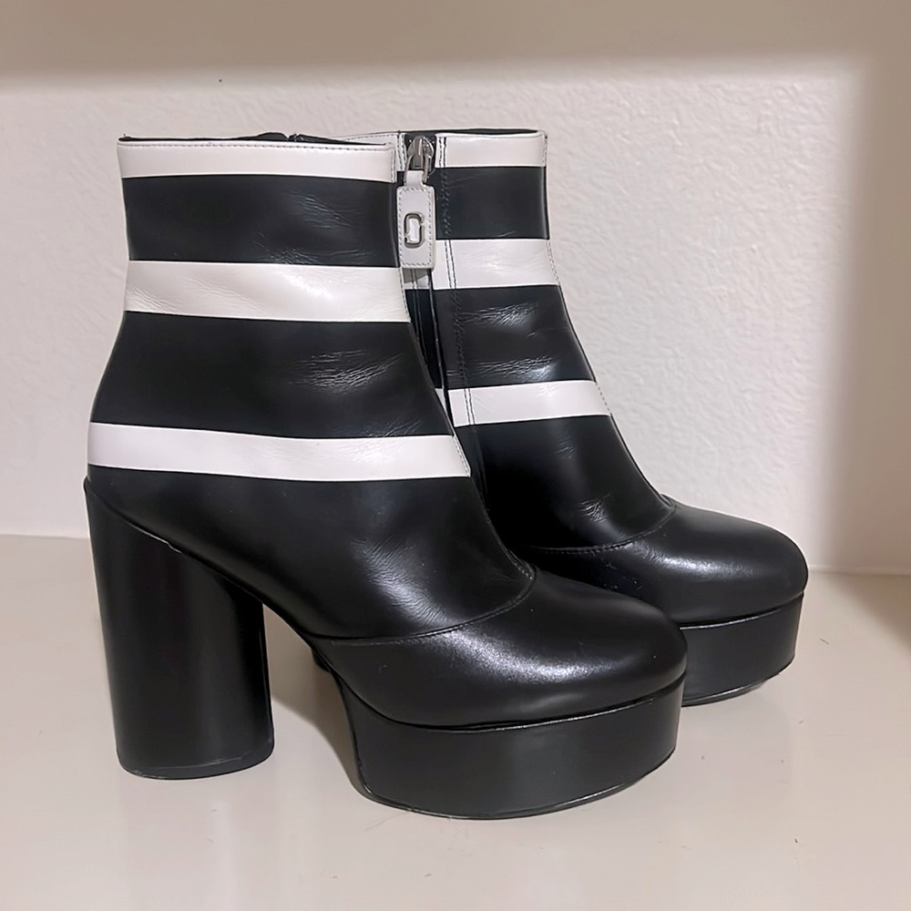MARC JACOBS platform Boots